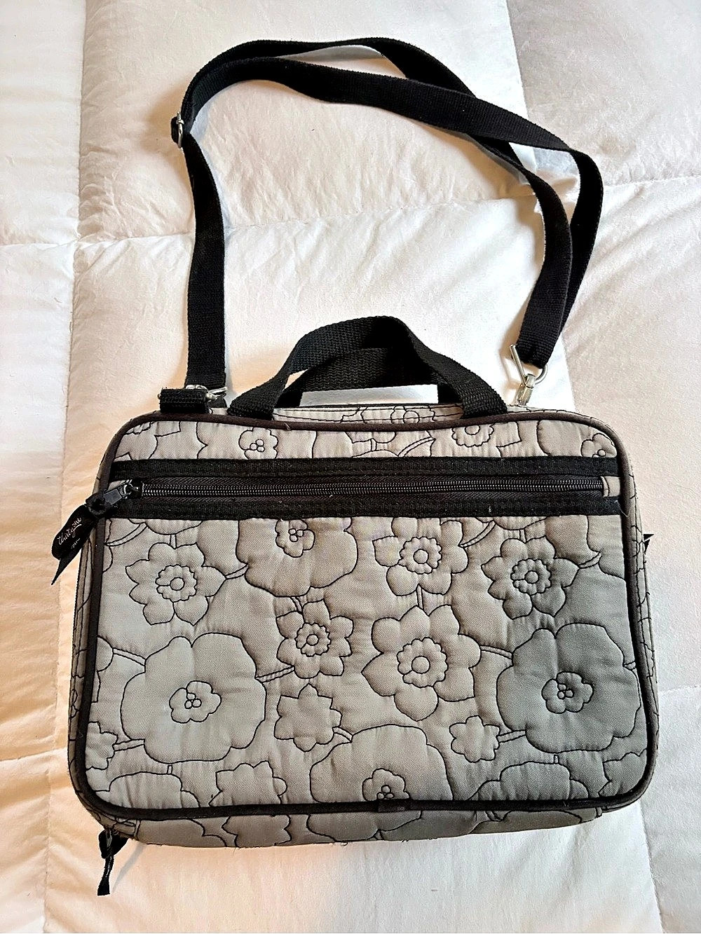 Thirty-One Floral Travel Cosmetic Case in Gray & Black